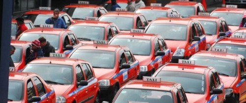 Porto Alegre (RS): Taxistas participam de qualificação