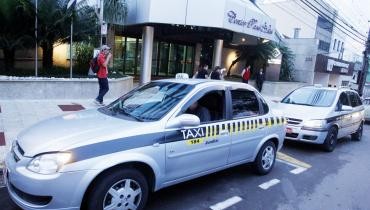 Jundiaí (SP): Taxistas ainda aguardam resposta da Setransp